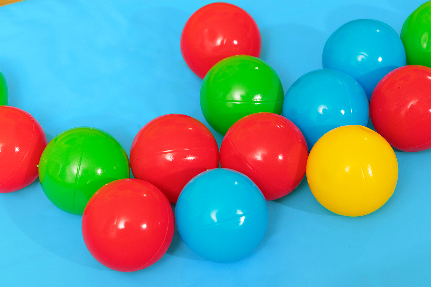 Planschbecken & Bällebad Lil' Beehive™ 127 x 119 x 61 cm