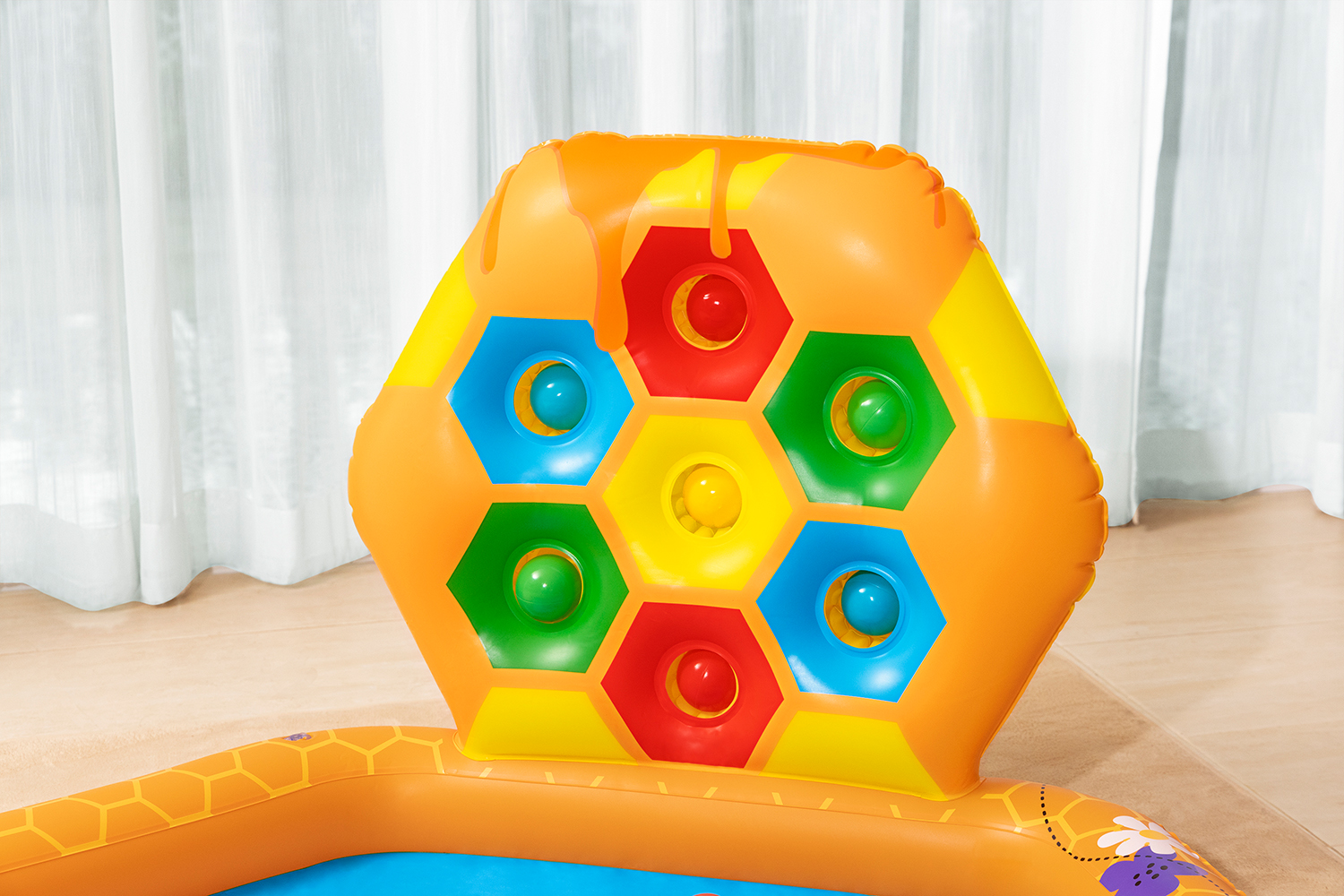 Planschbecken & Bällebad Lil' Beehive™ 127 x 119 x 61 cm